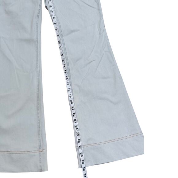 $295 ALICE + OLIVIA SB Ultra Low Rise Bell Flare Bootcut Jeans Size 30 New! - Picture 6 of 8